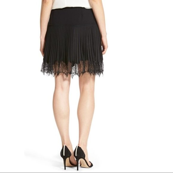 NWT Nordstrom Chelsea28 Pleated black Lace Mini Skirt Size 4 - Picture 2 of 6